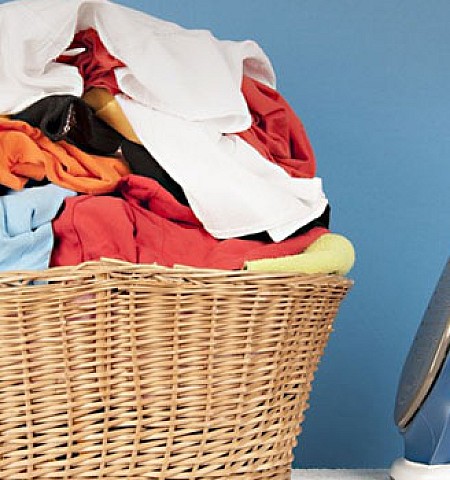 Σιδέρωμα τέλος: Αυτό είναι το κόλπο για να μην τσαλακώνονται τα ρούχα σας