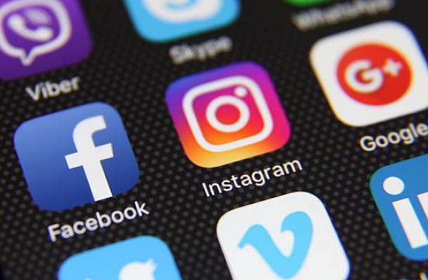 Social media: Οι κίνδυνοι που κρύβονται πίσω από ένα like – Έτσι θα προφυλαχθείτε στο διαδίκτυο
