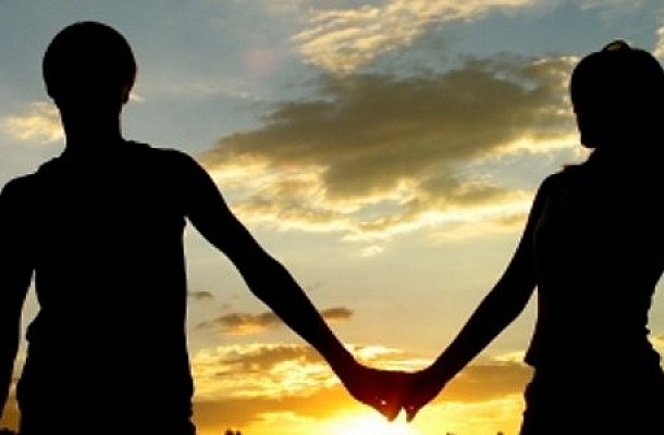 4 σημάδια που δείχνουν ότι είναι πλέον αργά και η σχέση σας δεν μπορεί να σωθεί