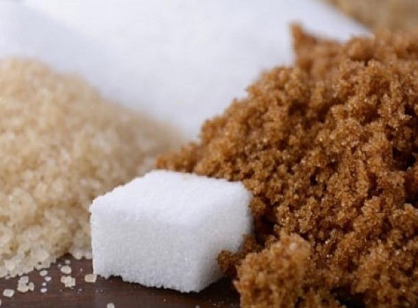 Γιατί πρέπει να προσθέτετε μια κουταλιά ζάχαρη στο σαμπουάν